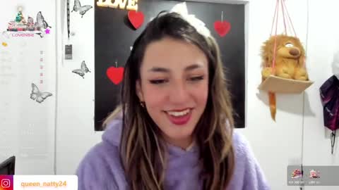 queen_natttyy online show from January 8, 3:29 am