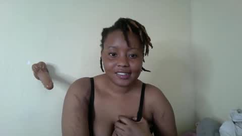 queen online show from November 10, 2:31 pm