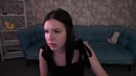 queenlilithh online show from April 29, 2:11 pm