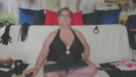QueenPammy online show from May 21, 4:52 am
