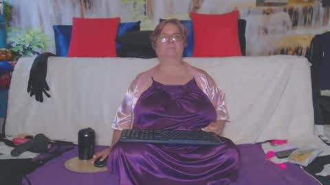 QueenPammy online show from April 2, 1:51 pm