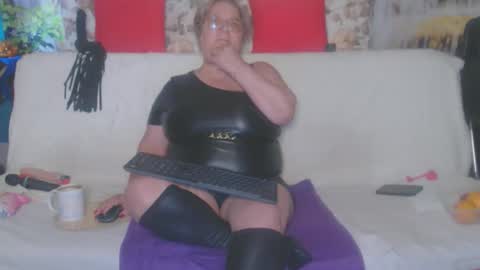 QueenPammy online show from October 11, 1:27 pm