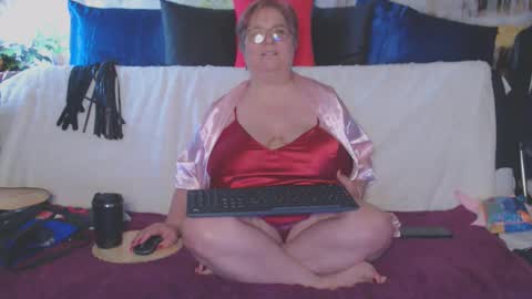 QueenPammy online show from March 6, 10:03 am