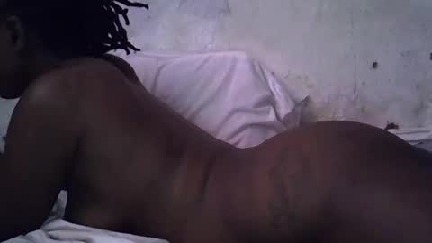 queen online show from December 20, 5:57 am