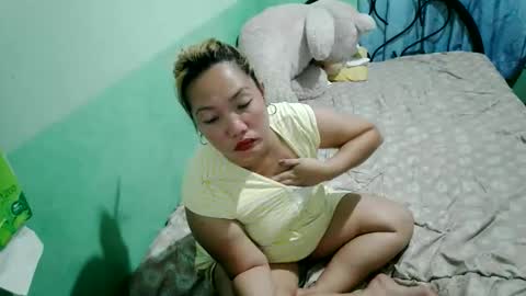 quelly40 online show from February 22, 4:31 pm