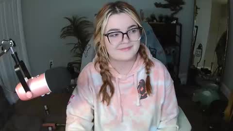 Bri online show from February 11, 4:05 am