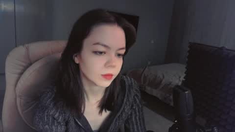 quietluxury online show from April 19, 12:06 pm