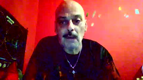 qwertyuiop22348015 online show from January 18, 5:00 pm