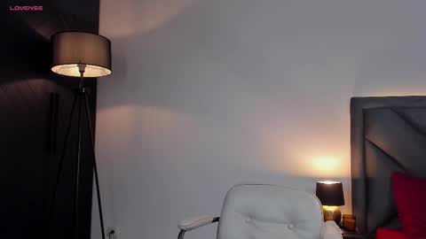    online show from September 15, 6:53 pm