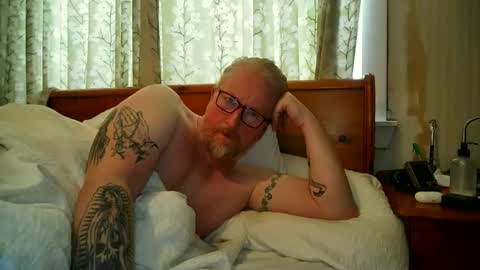 r_o_h_a_n_r_o_o_m online show from April 16, 12:05 pm