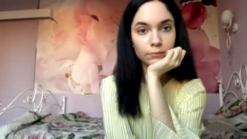 Ari online show from November 11, 11:56 am