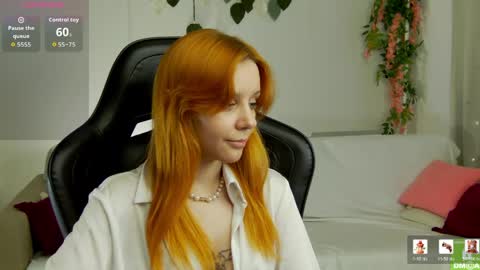 rachel__lips online show from May 2, 9:04 am