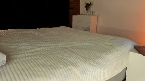 Sherryl online show from April 3, 6:26 pm