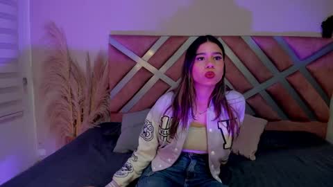 Rachell online show from April 2, 4:09 am