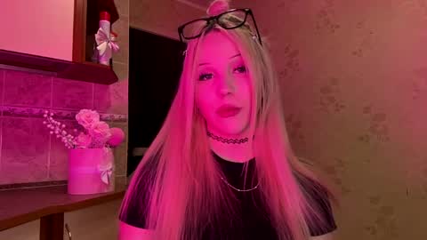 Lily online show from March 24, 6:47 pm