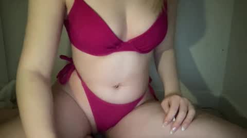 rachhudson online show from November 21, 6:00 am