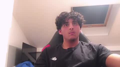 raes online show from December 12, 9:26 pm