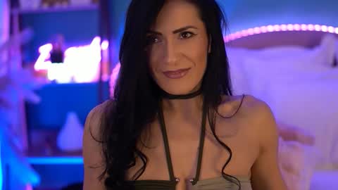 RaisaVawn online show from March 7, 7:19 am