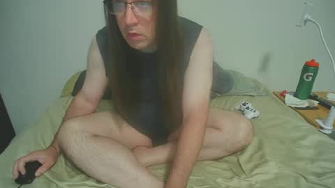 Snapshot of rando1235 chatting on October 5, 4:43 am rando1235 online show from October 5, 4:43 am