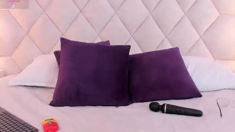 raquel Hyde online show from June 24, 10:28 pm