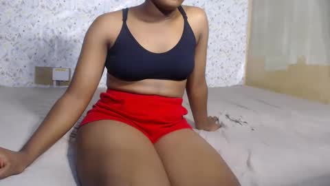 rarepetite online show from January 15, 6:50 pm