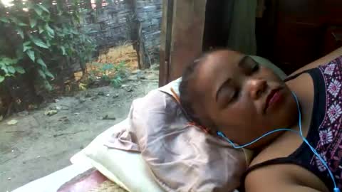 rasoafleuriandrine43 online show from June 7, 10:53 am