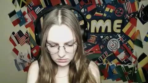 raspberry0101 online show from November 24, 1:10 pm