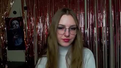 raspberry0101 online show from November 27, 7:49 am