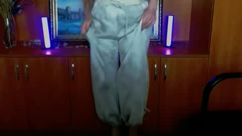 raspberry0101 online show from December 3, 3:13 pm