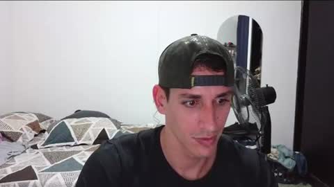 Raul online show from August 8, 11:04 pm