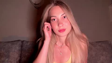 Elis online show from July 17, 5:26 pm