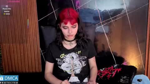 raven_rox_ online show from December 23, 3:13 am