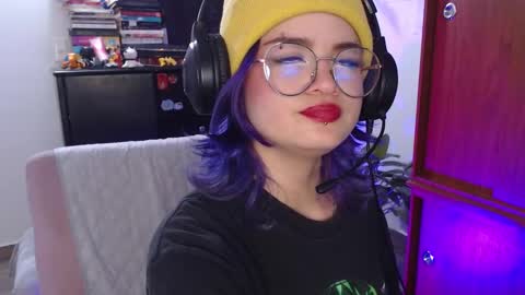 raventh_ online show from September 18, 4:00 pm