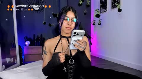 Raven Witch online show from March 25, 7:20 pm