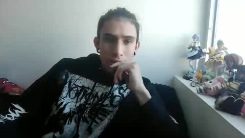 Snapshot of ravenxbat chatting on October 22, 5:36 pm ravenxbat online show from October 22, 5:36 pm