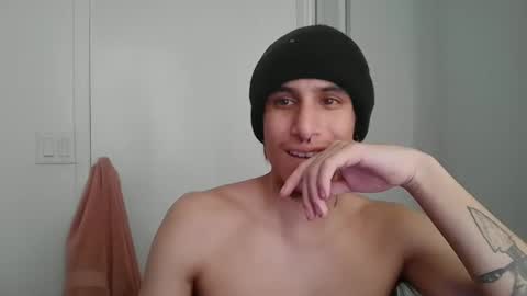 Snapshot of ravenxbat chatting on October 7, 5:03 am ravenxbat online show from October 7, 5:03 am