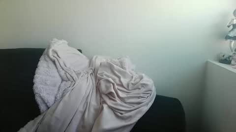 Snapshot of ravenxbat chatting on October 15, 4:41 pm ravenxbat online show from October 15, 4:41 pm