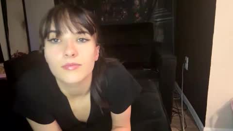 Ravyn and Nyx online show from October 6, 2:18 am