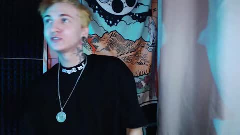 Ray online show from March 14, 6:56 pm