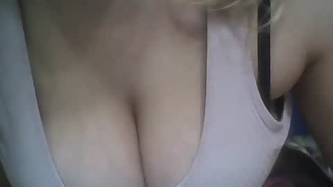 rayday_ online show from December 4, 10:29 am