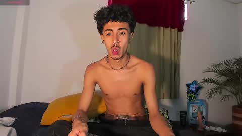 Rayn online show from March 3, 9:48 pm