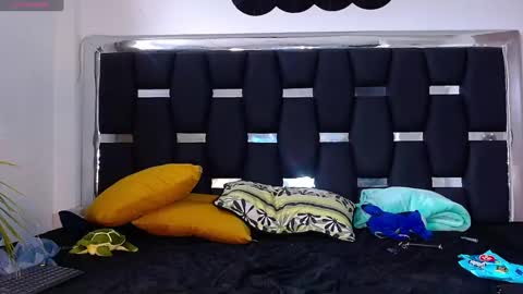 Rayn online show from February 1, 7:34 pm