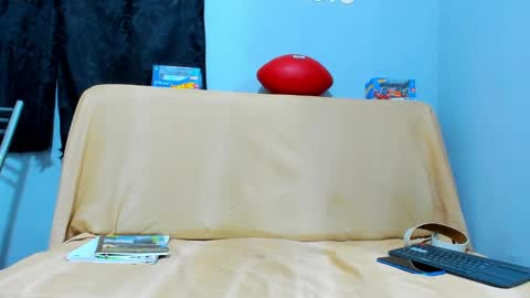 Snapshot of raymondstonee chatting on March 10, 4:49 am Raymond Stonee online show from March 10, 4:49 am