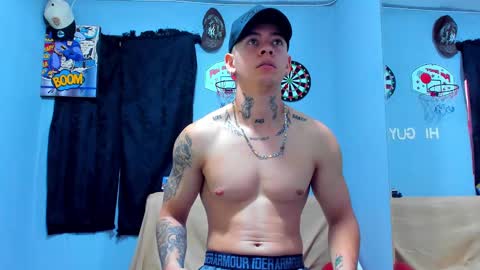 Snapshot of raymondstonee chatting on February 26, 6:59 pm Raymond Stonee online show from February 26, 6:59 pm