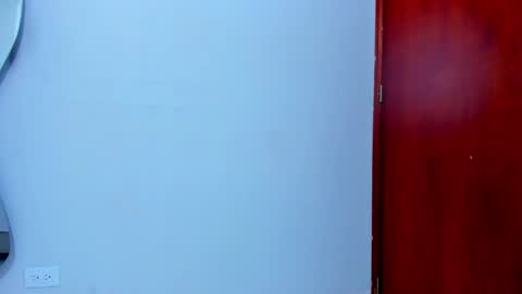 Snapshot of raymondstonee chatting on February 13, 5:01 pm Raymond Stonee online show from February 13, 5:01 pm