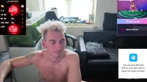 Rayzel online show from May 21, 5:41 pm