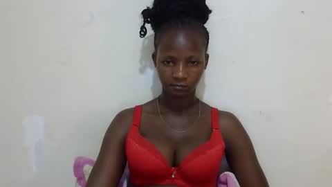 queen online show from March 7, 8:11 pm