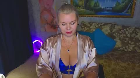 Im a little sick. Ill be back soon. online show from September 26, 3:53 pm