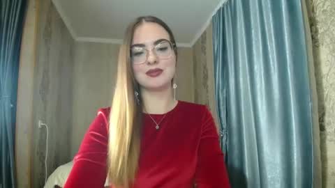 Rebecca online show from September 28, 6:06 pm