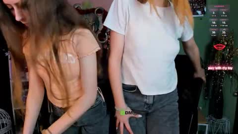 rebecca_smile_ online show from January 5, 5:27 pm